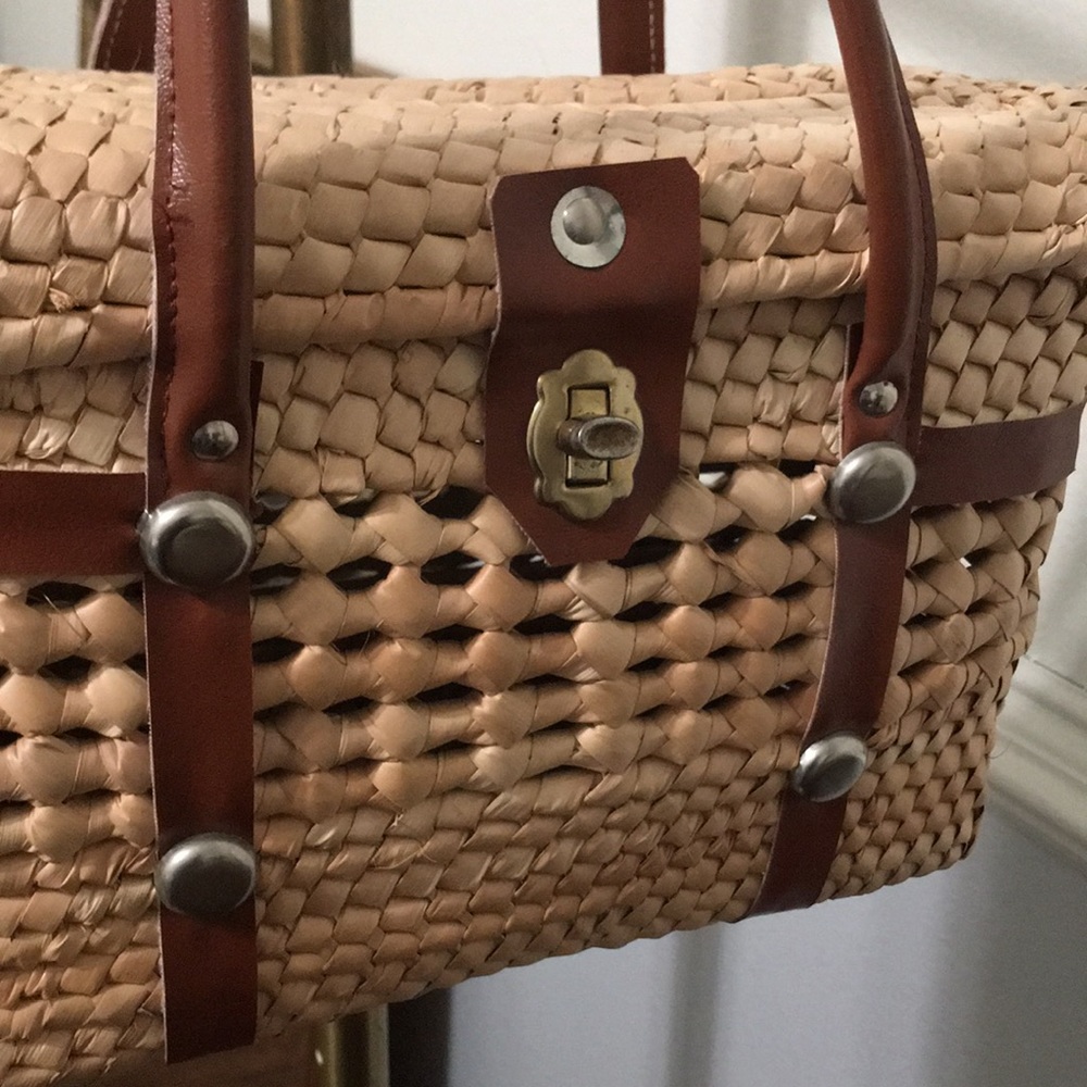 Basket purse